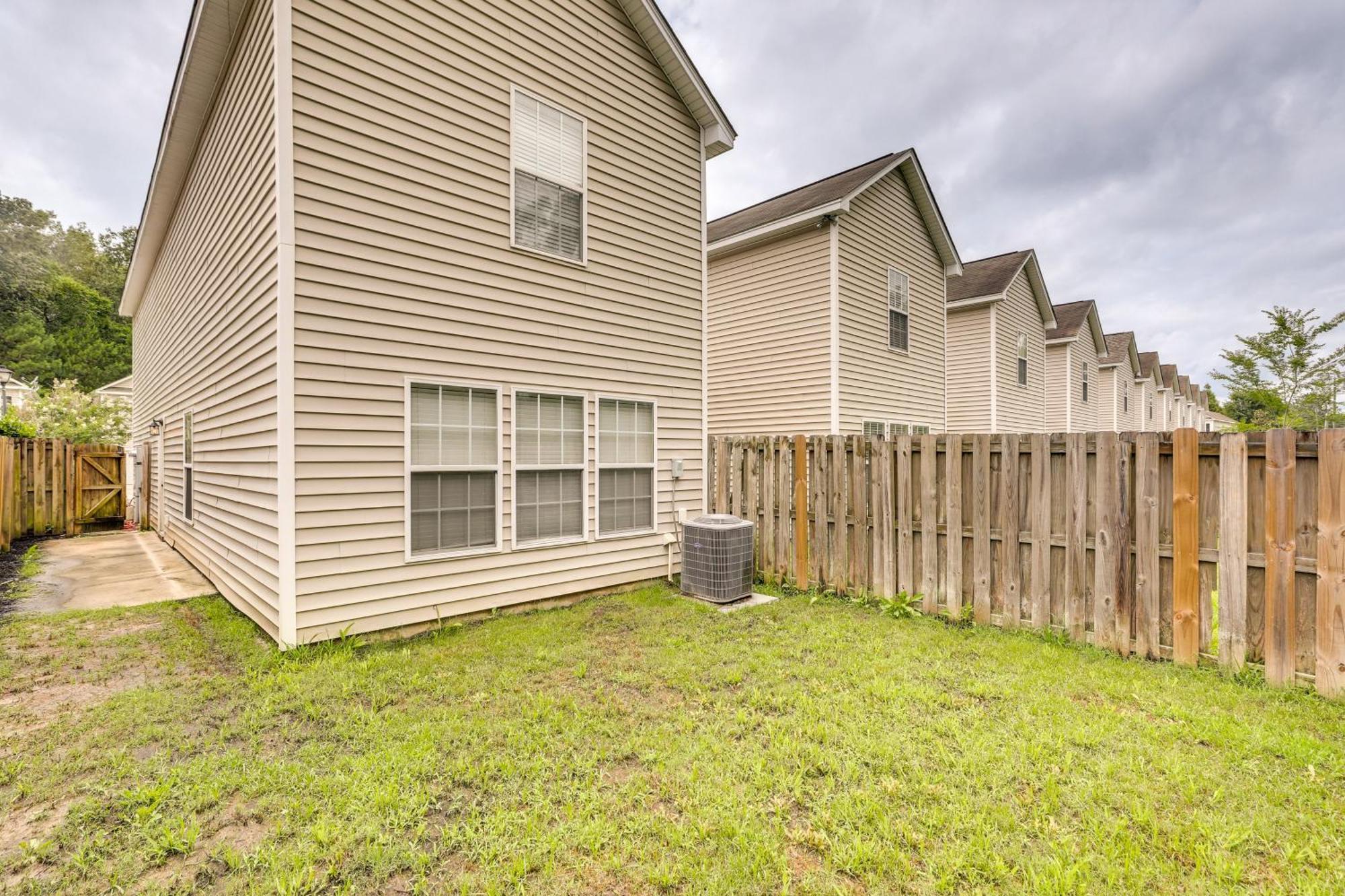 Charming North Charleston Townhome - Pets Welcome! Bagian luar foto